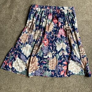 Vintage 1980’s/90’s floral skirt, size 16
